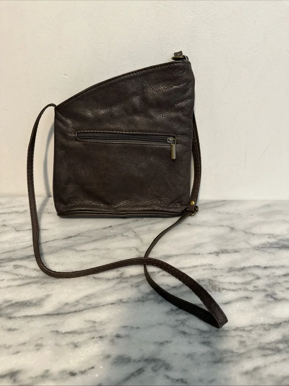 Men's Dark Brown Leather Messenger Crossbody Bag - Slim Everyday Carry